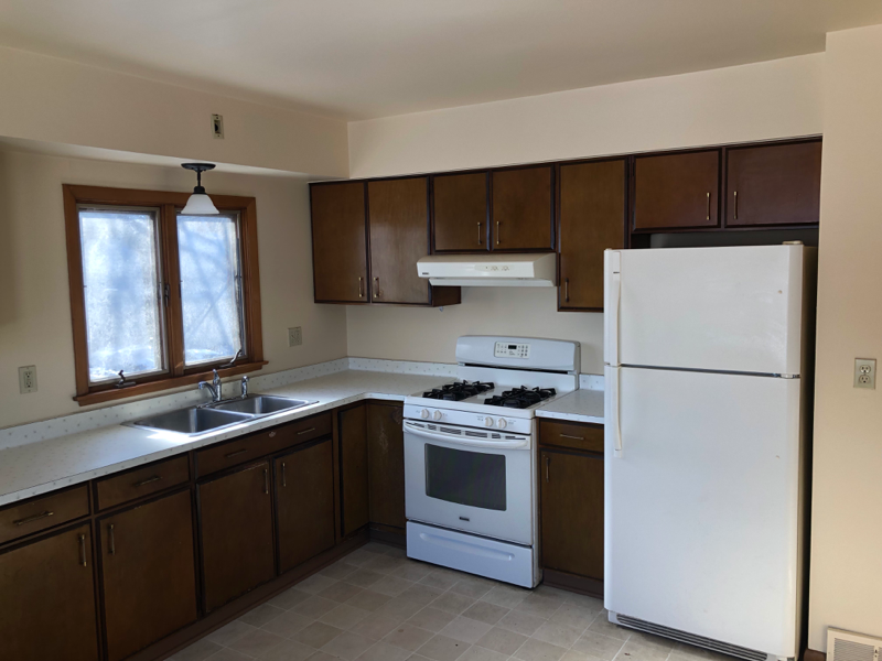 1750A N Astor St - Photo 3 of 9