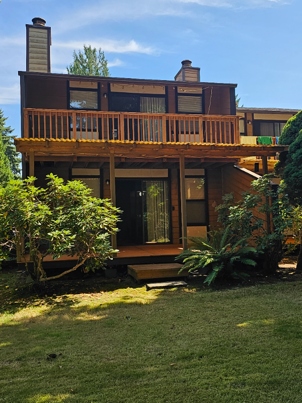 473 1st Ave Nw 473, Issaquah, WA 98027 2 Bedroom Condo for 2,300