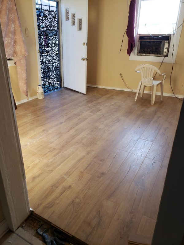 1201 N Prieur St - Photo 3 of 5