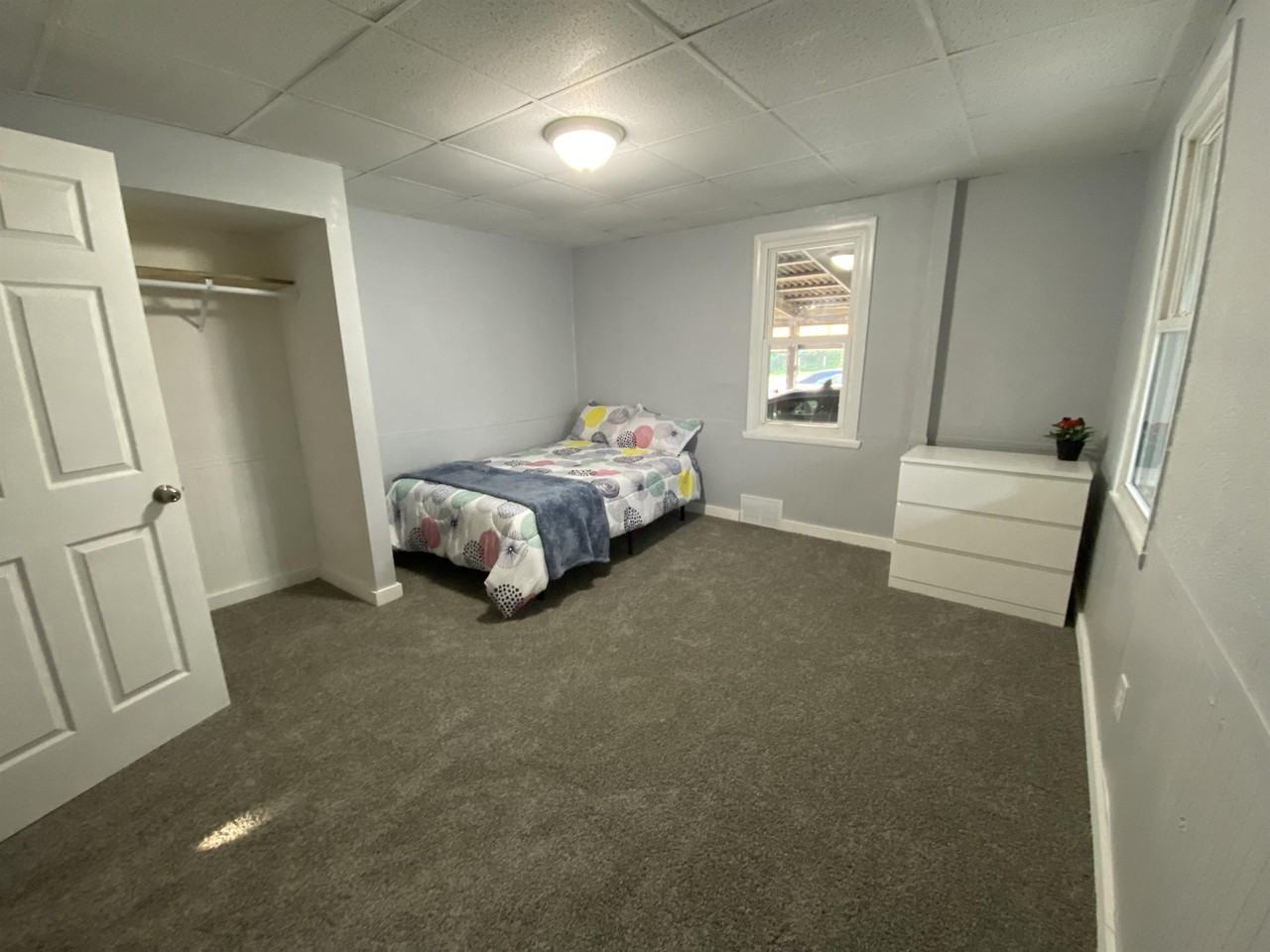 424 S 6th St #1 - Photo 4 of 7