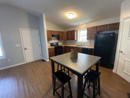 featured image of 558 Locust St #1