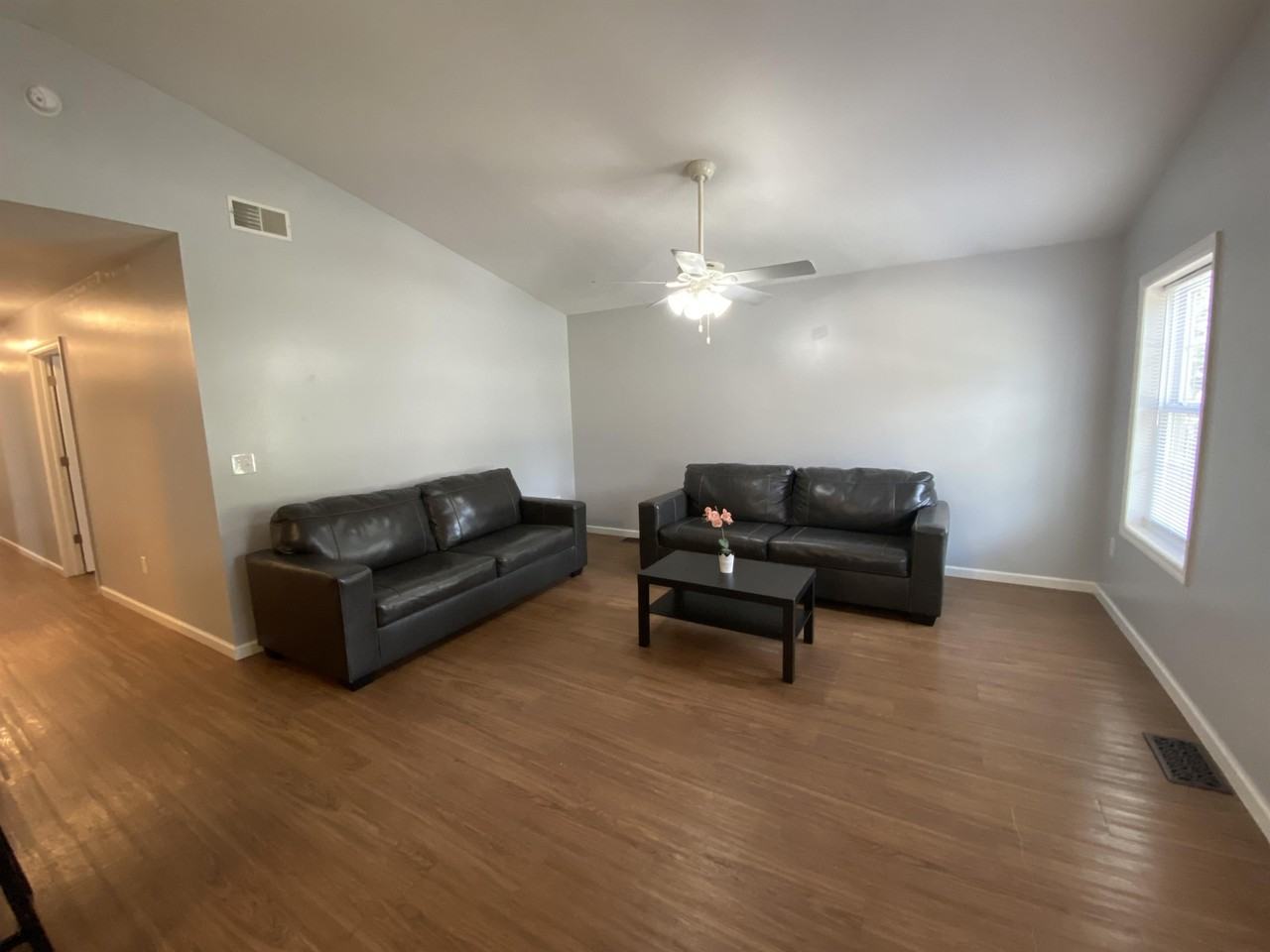 558 Locust St #1 - Photo 2 of 11