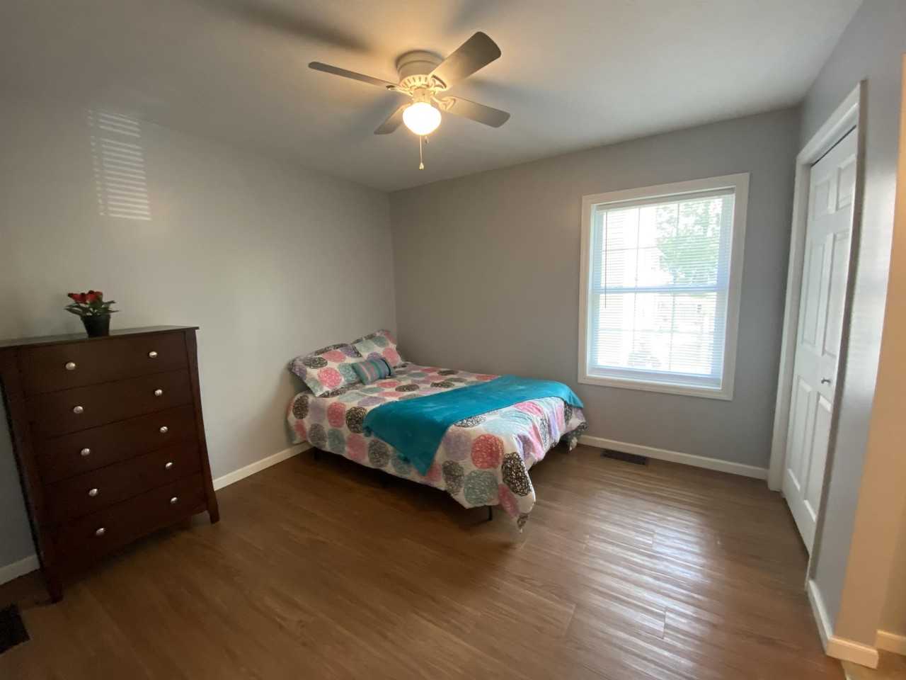 558 Locust St #1 - Photo 6 of 11