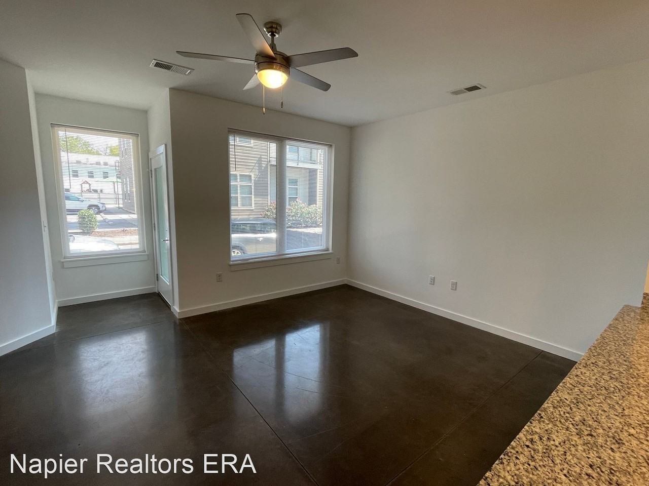 110A W 12th St - Photo 2 of 9