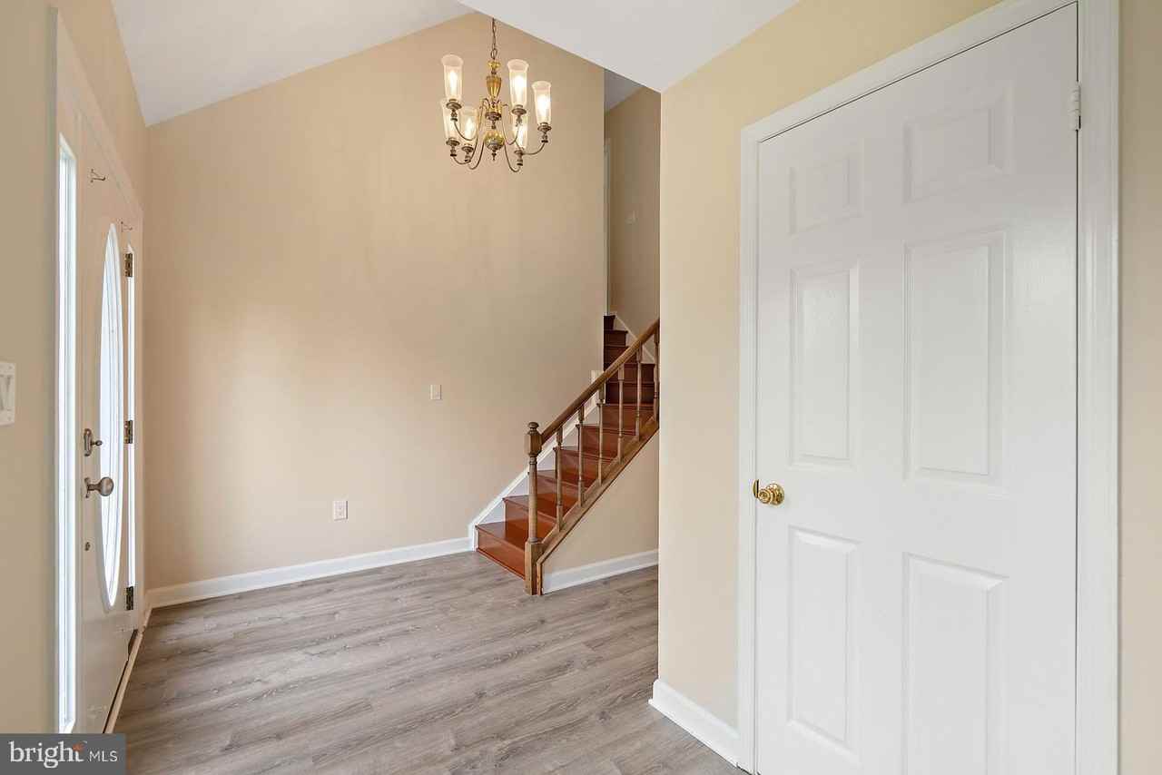 1600 Sereno Ct - Photo 3 of 34