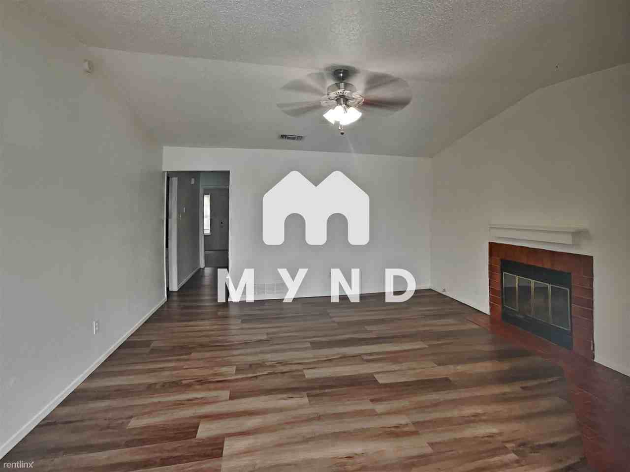 741 Woodland Ct - Photo 2 of 28