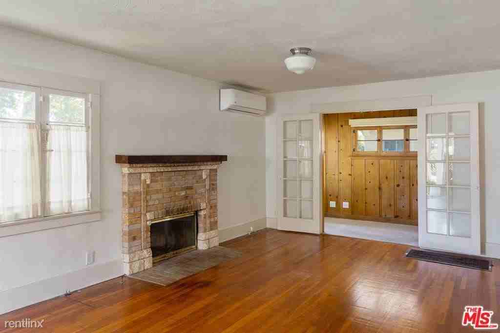 759 N Edinburgh Ave - Photo 2 of 9