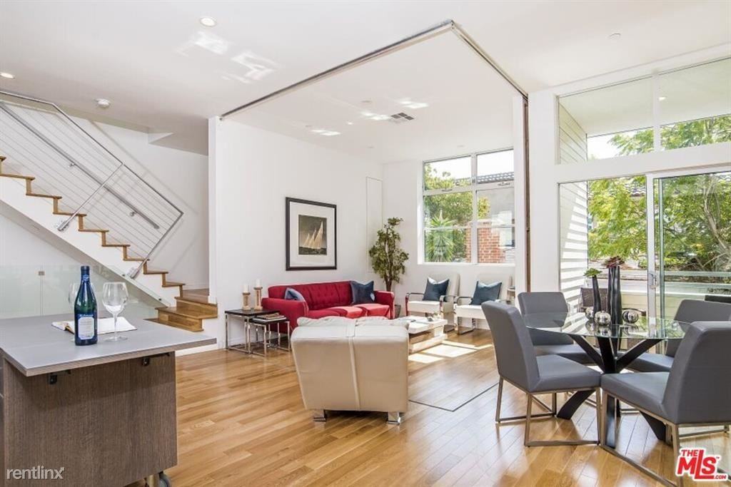 5935 W Parkcrest Pl - Photo 3 of 9