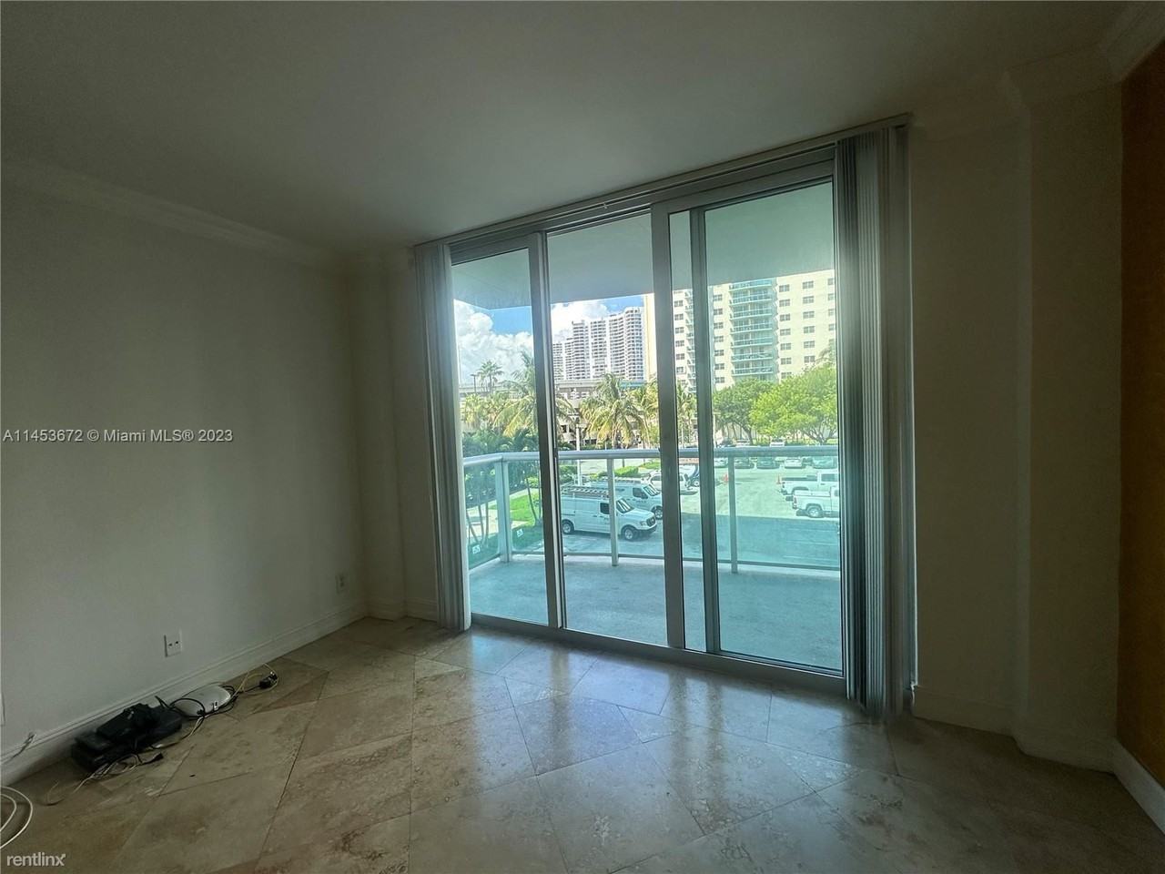 241 191st St - Photo 2 of 15