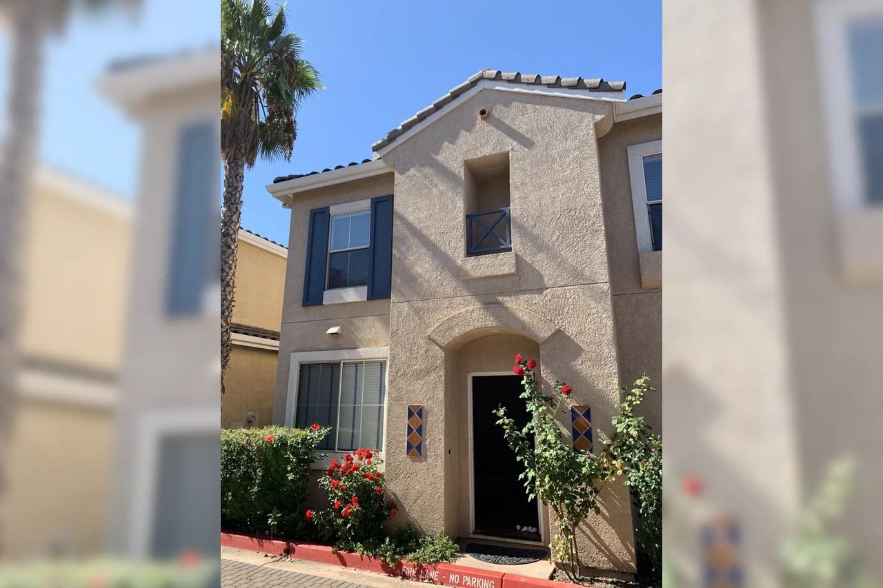 821 Date Palm Ct - Photo 2 of 34