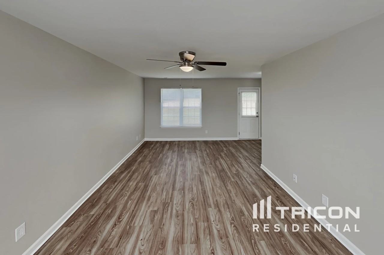 3617 Sherbourne Ln - Photo 2 of 16