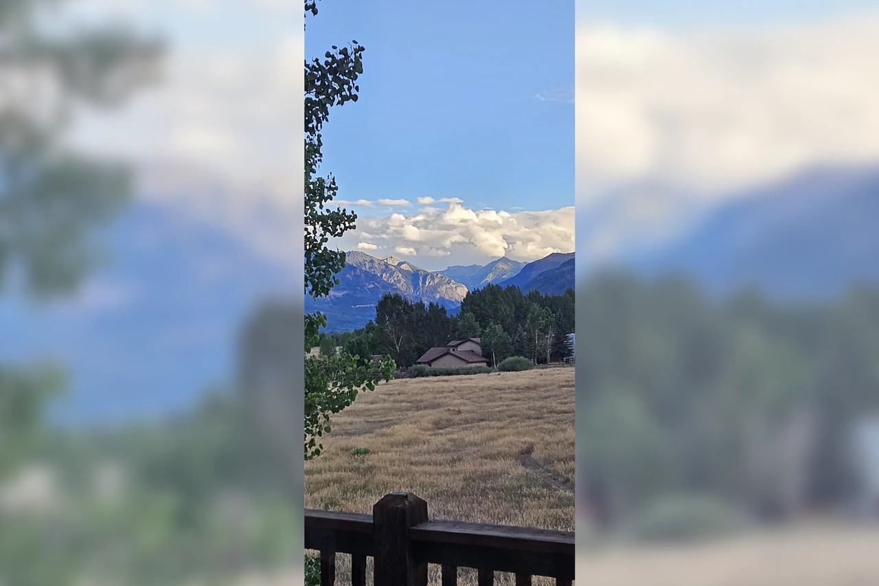 870 Chipeta Dr - Photo 3 of 40