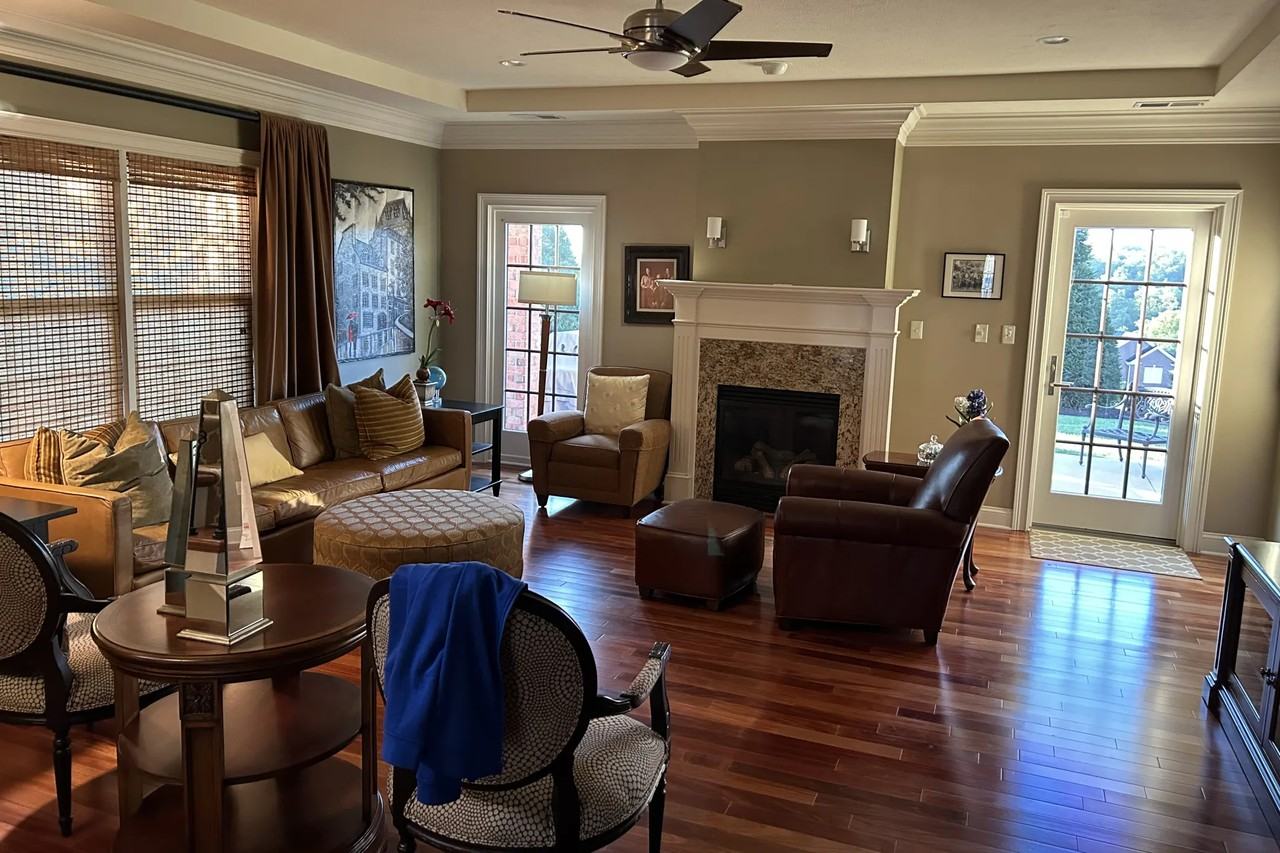 215 Fuji Dr - Photo 2 of 17