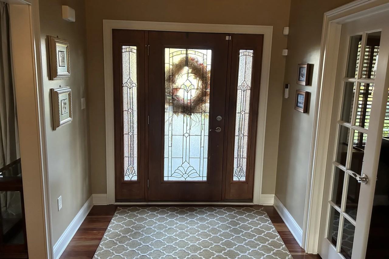 215 Fuji Dr - Photo 3 of 17