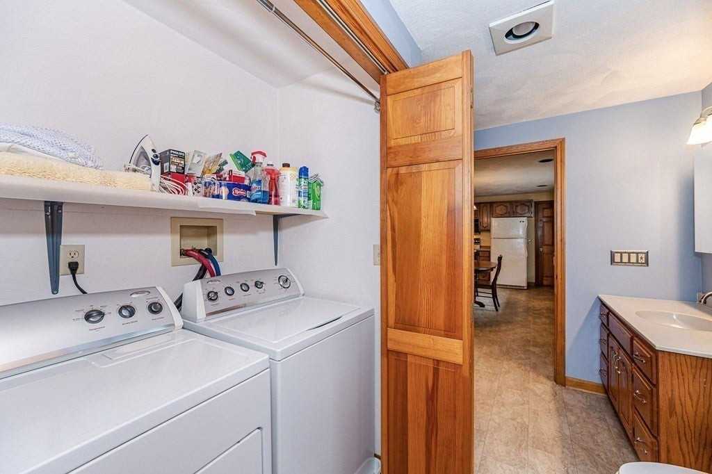 54 Endicott St, Lowell, MA 01854 2 Bedroom Apartment for 3,000/month