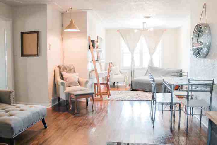 3802 Northwest Euclid Avenue - Photo 2 of 9