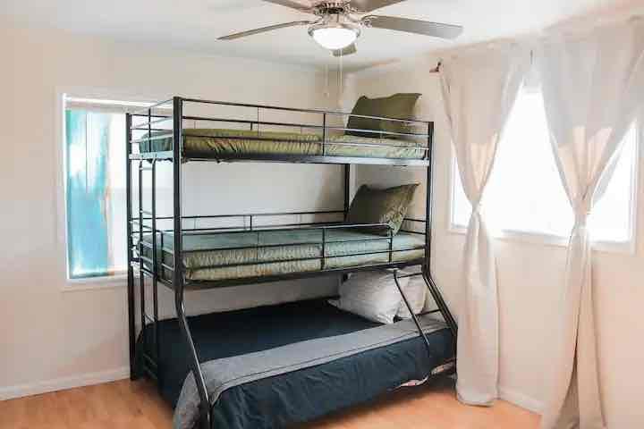 3802 Northwest Euclid Avenue - Photo 6 of 9