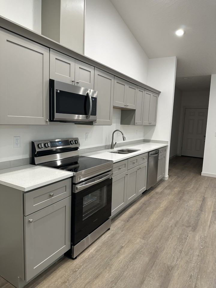 350 Ne Sixth St #350 - Photo 2 of 10