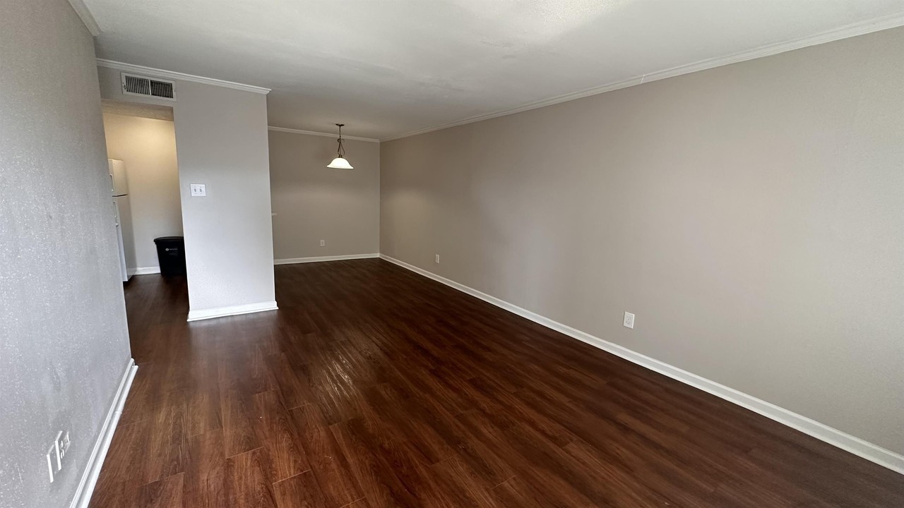7315 Brompton 327B - Photo 2 of 27