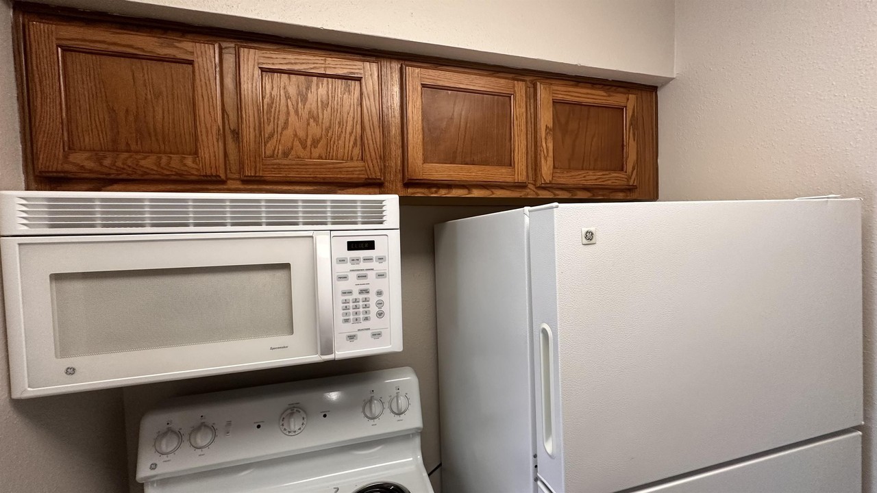 7315 Brompton 327B - Photo 7 of 27