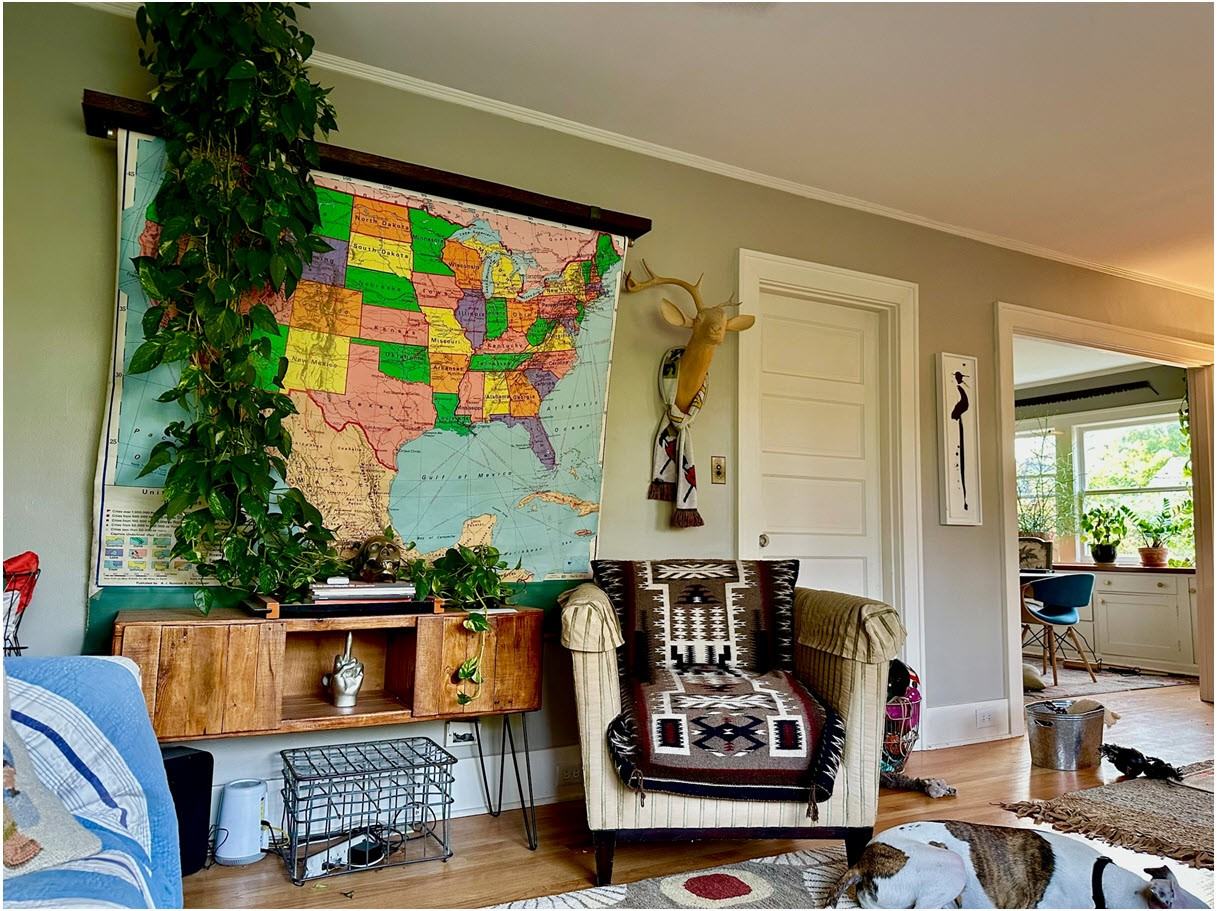 4239 Northeast 41st Avenue - Photo 3 of 10