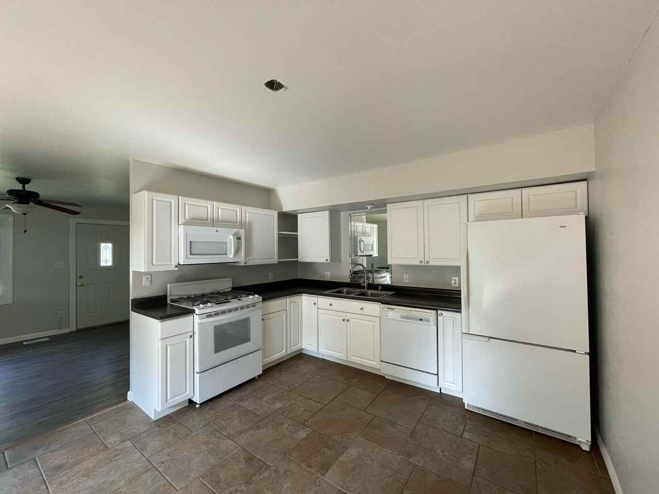 2803 Willowpark Dr #1 - Photo 7 of 15