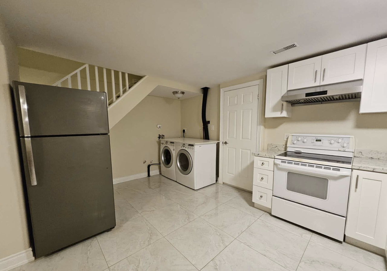 1279 Blackburn Drive - Photo 2 of 7