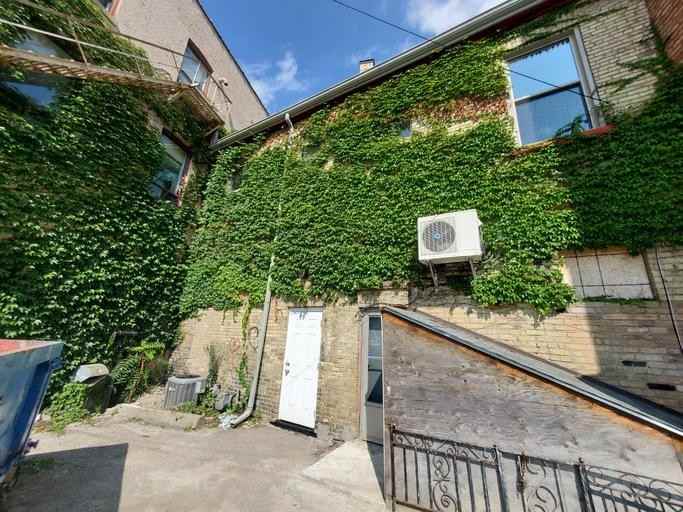 569 Richmond St #4 - Photo 2 of 20