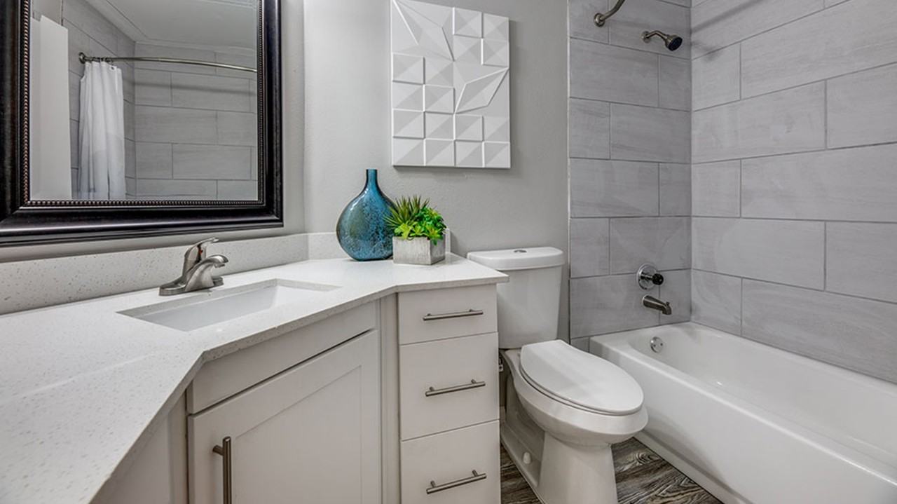 The Azul Apartments - Photo 7 of 20