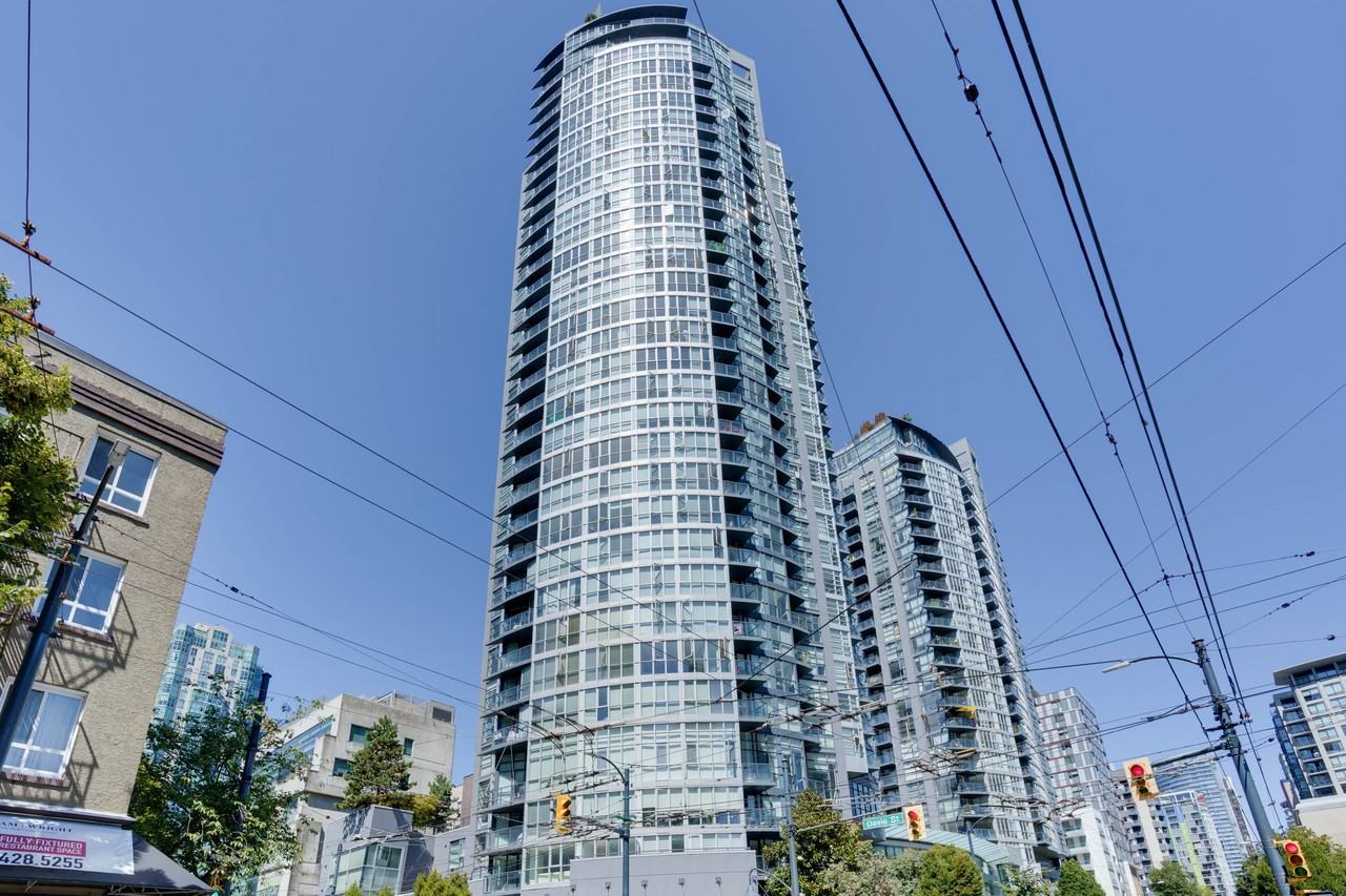 The Brava - Photo 2 of 7