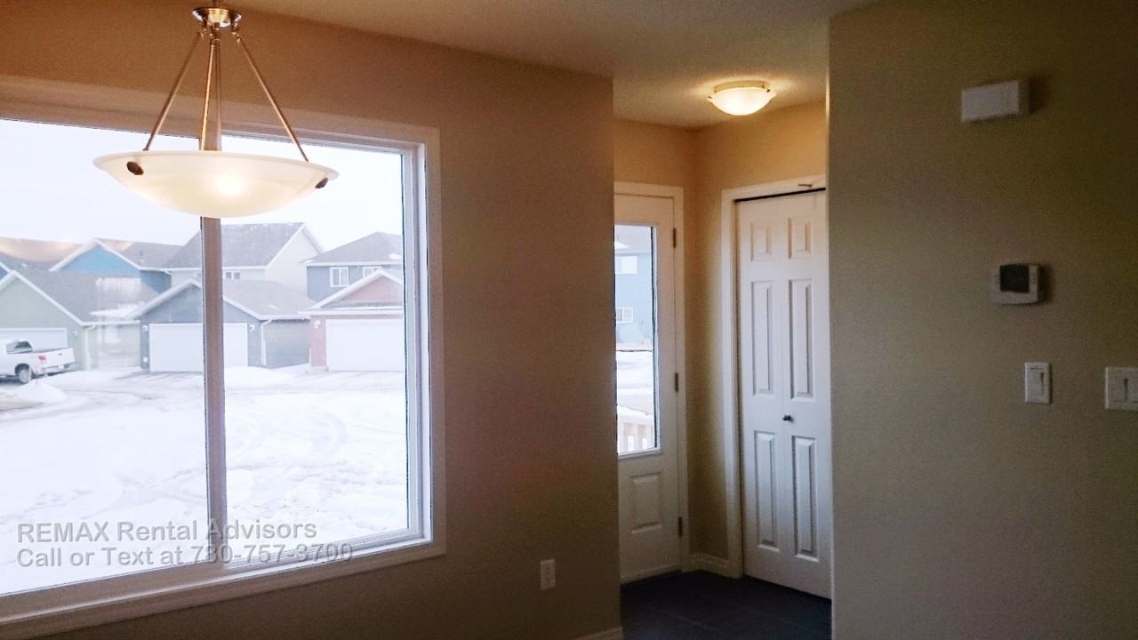 5673 Crabapple Way Sw - Photo 2 of 15