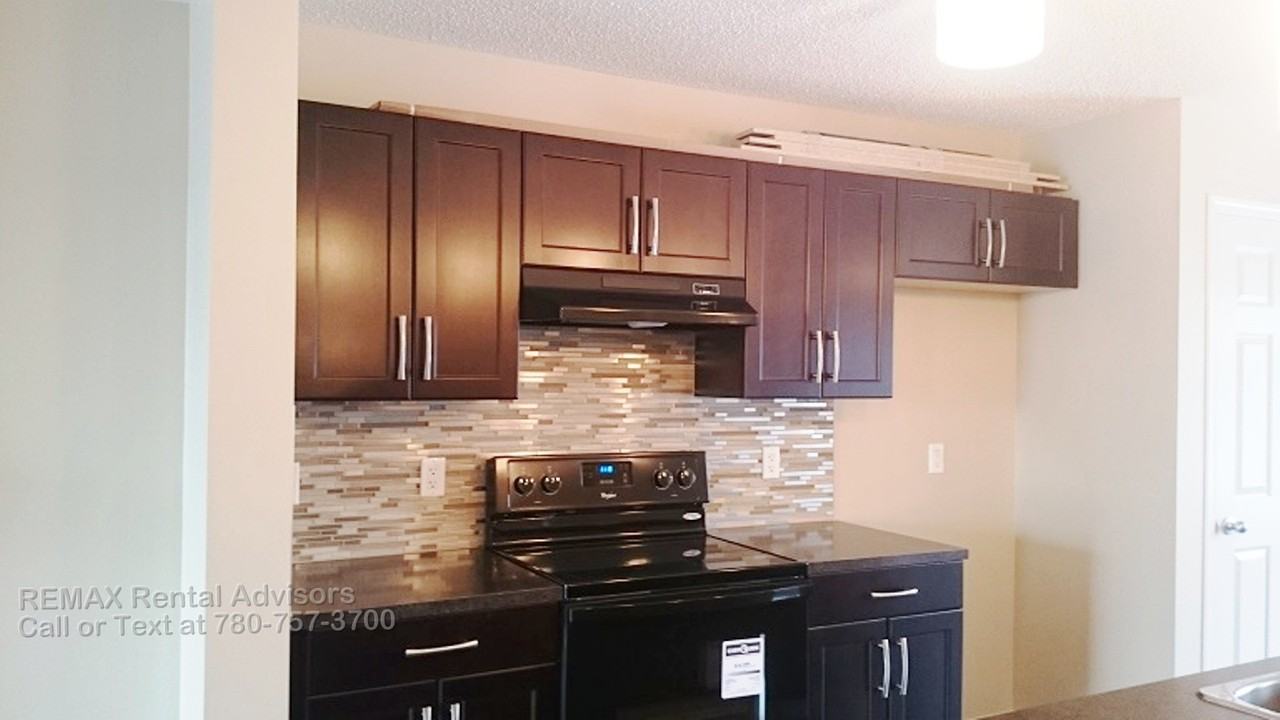 5673 Crabapple Way Sw - Photo 3 of 15