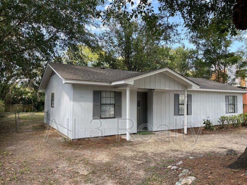 505 Government St - Photo 2 of 29