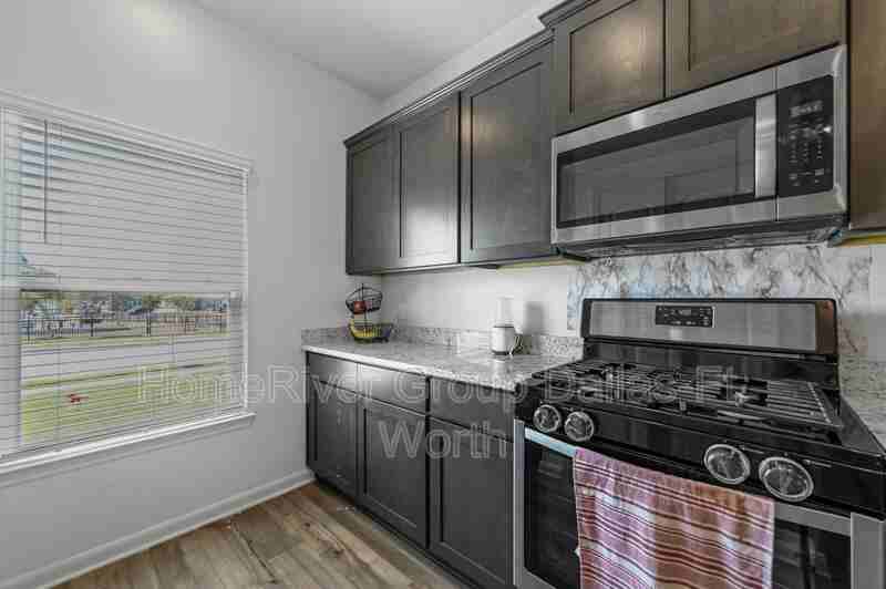 13503 Beaverhead St - Photo 3 of 37