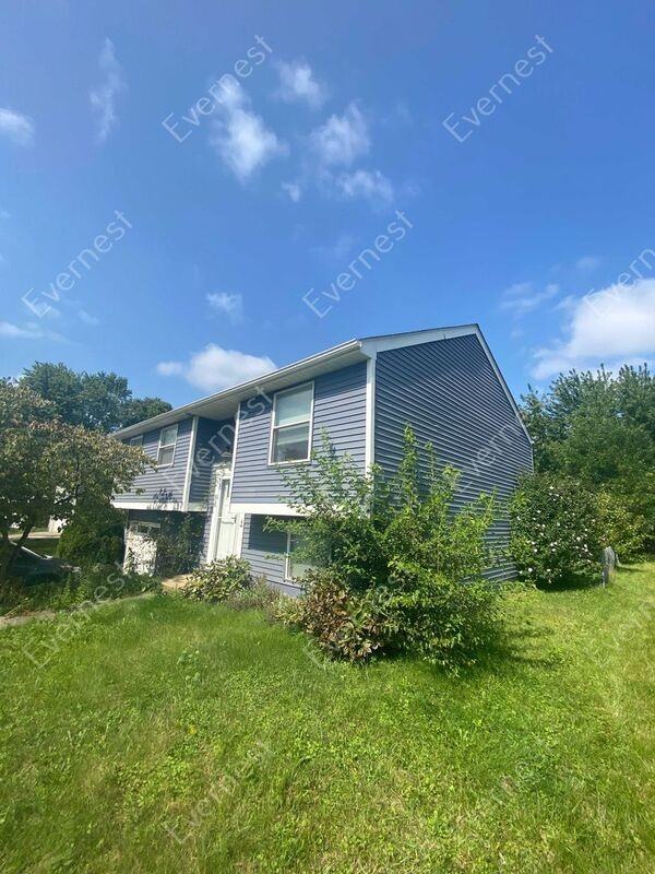 1011 Woodington Rd - Photo 3 of 32