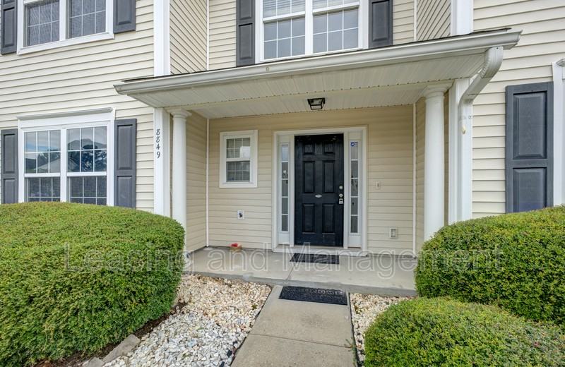 8849 Jenny Lind St - Photo 3 of 29