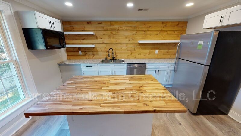740B N Vernon St #B - Photo 5 of 10