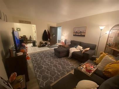 949 East Joliet Street - Photo 2 of 10