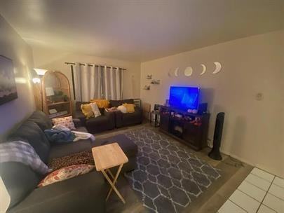 949 East Joliet Street - Photo 3 of 10