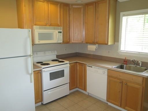 263 Jefferson Pl #31 - Photo 3 of 8