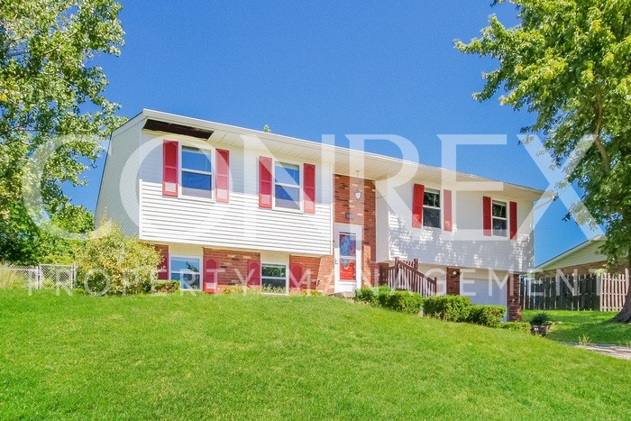 989 Richwood Cir - Photo 3 of 16