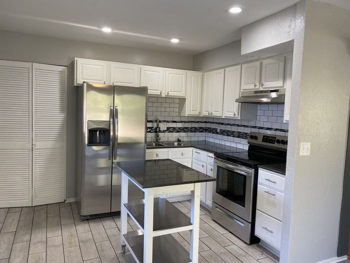 10221 Pottinger Rd - Photo 3 of 9