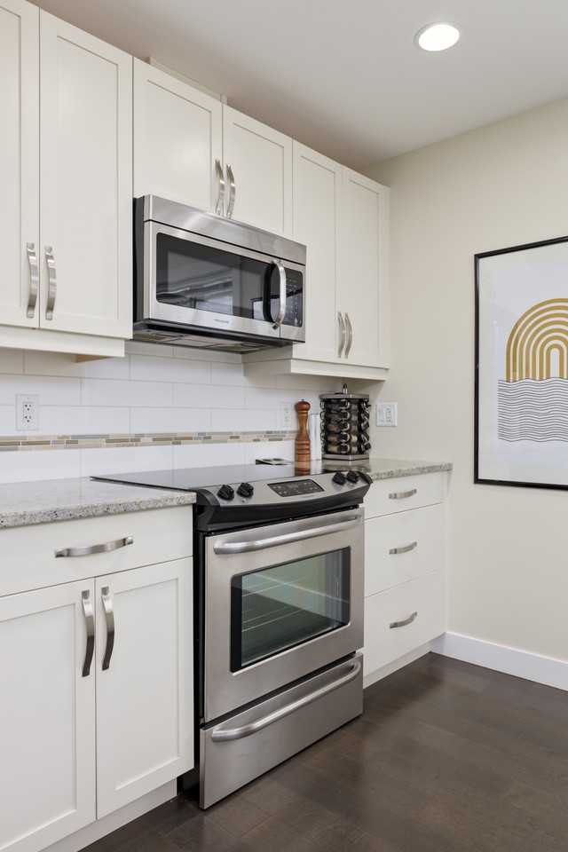 Stewart Apartment - Photo 3 of 15