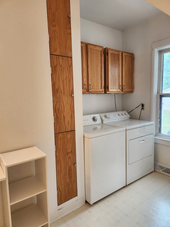 104 S Maple St #104 - Photo 2 of 19