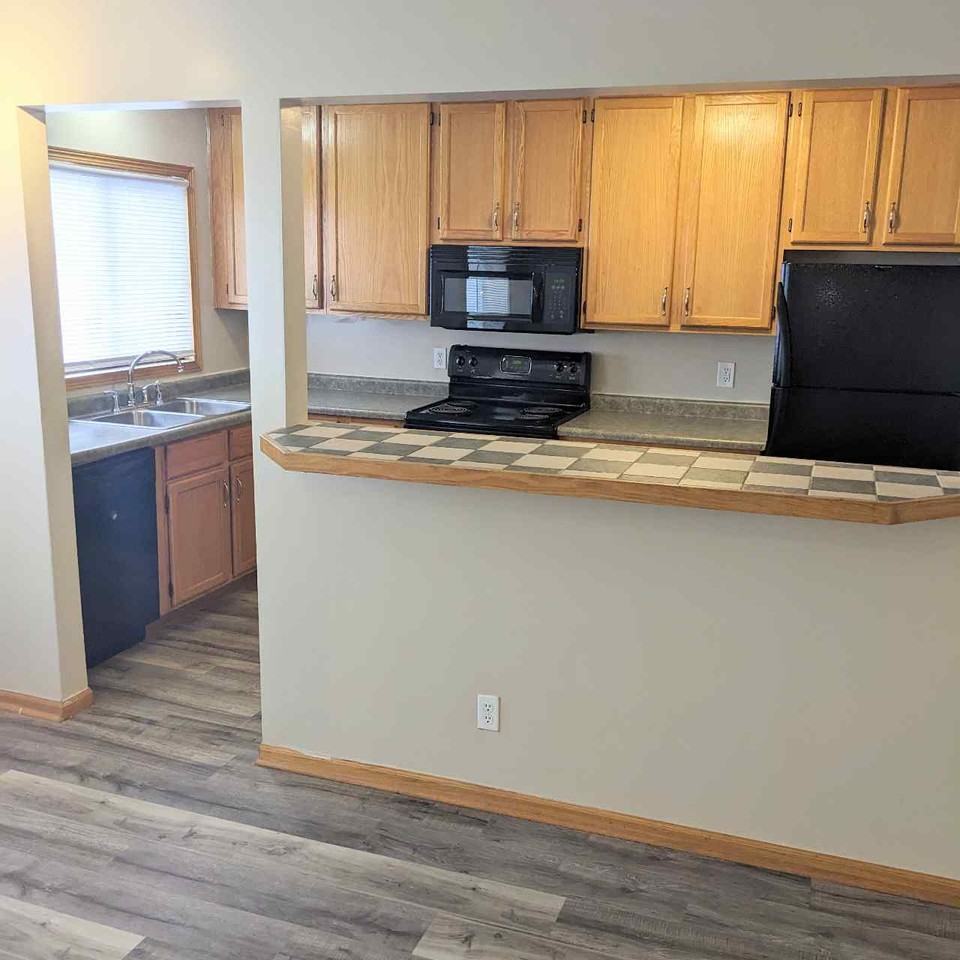 966 Robert St S #966-308 - Photo 3 of 16