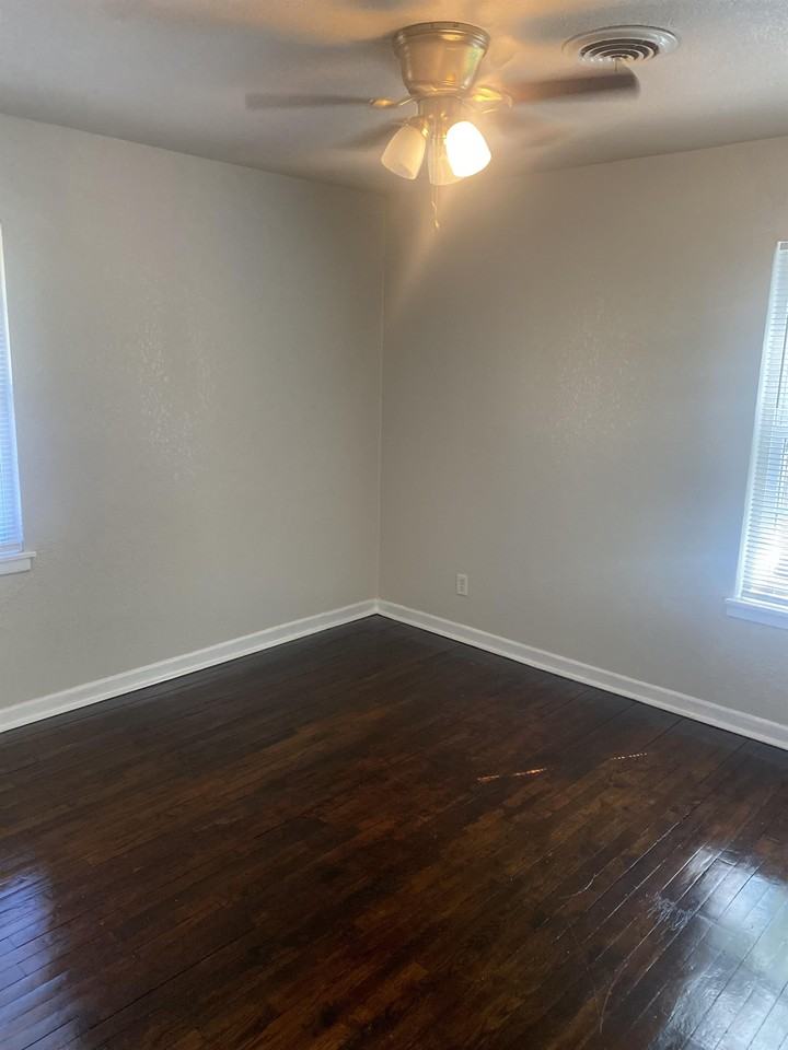 119 Cox Dr #1 - Photo 5 of 8