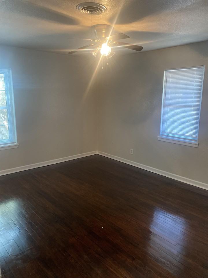 119 Cox Dr #1 - Photo 6 of 8