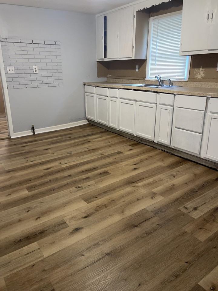 1844 S 17th St #1 - Photo 3 of 12