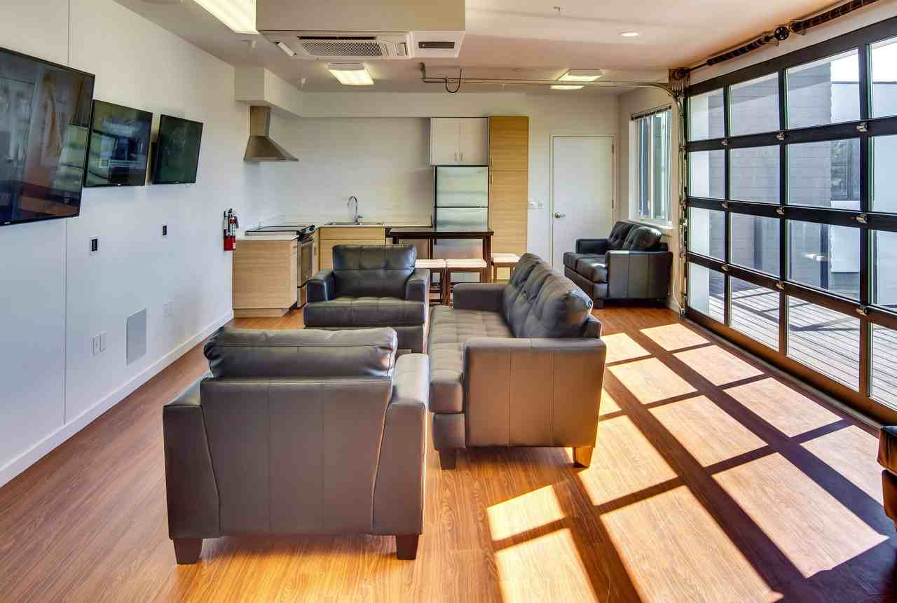 The Andy - Photo 4 of 50