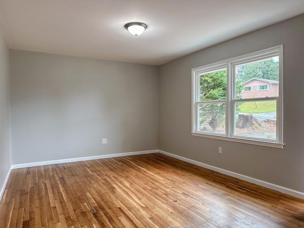 6071 Pinecreek Rd - Photo 3 of 21